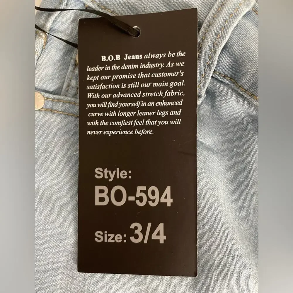 NWT‎ B.O.B Juniors Skinny Stretch Jeans Destructed Light Wash Denim Size 3/4